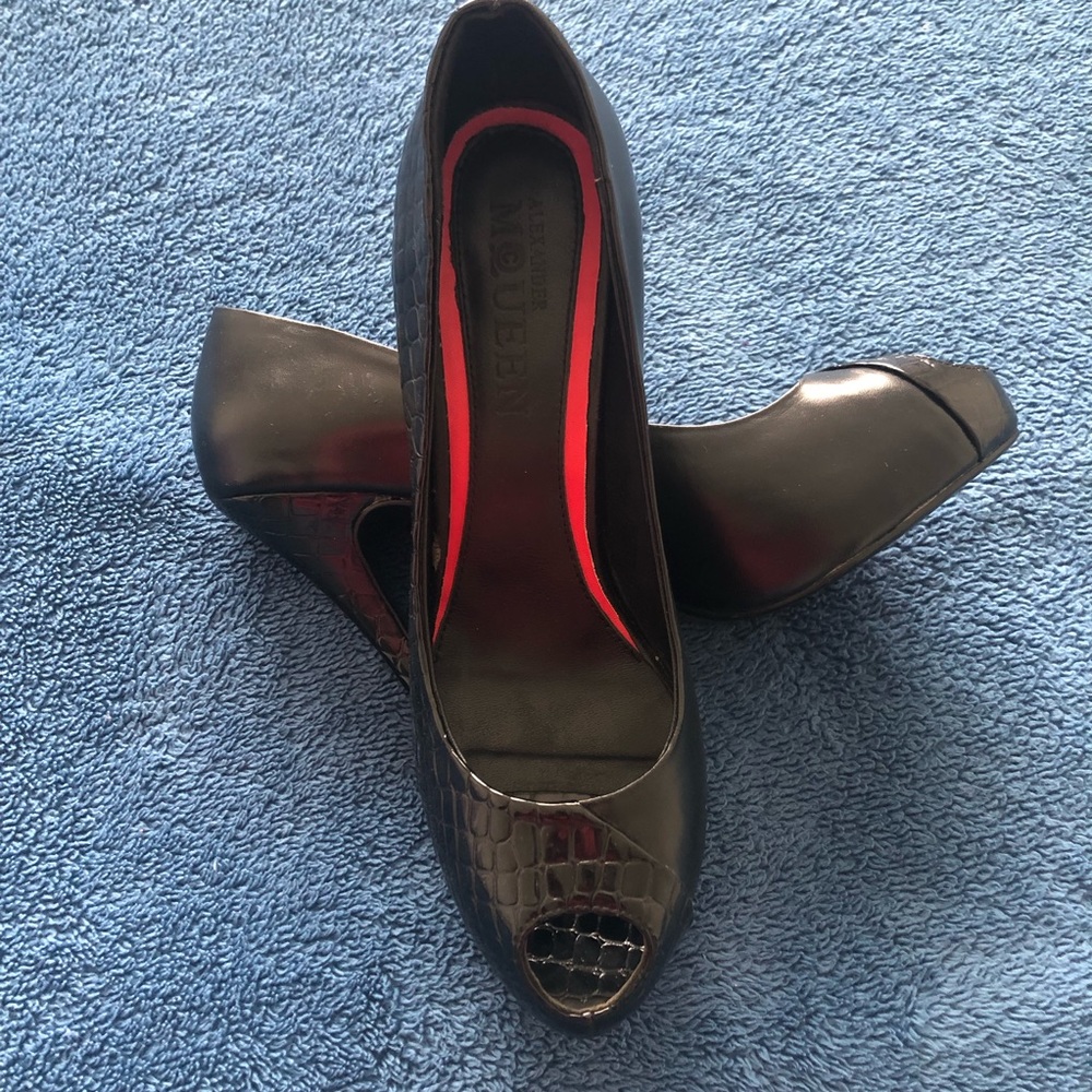 Women’s shoes size 41